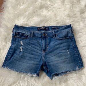 Like new hollister jean shorts. Slight distress